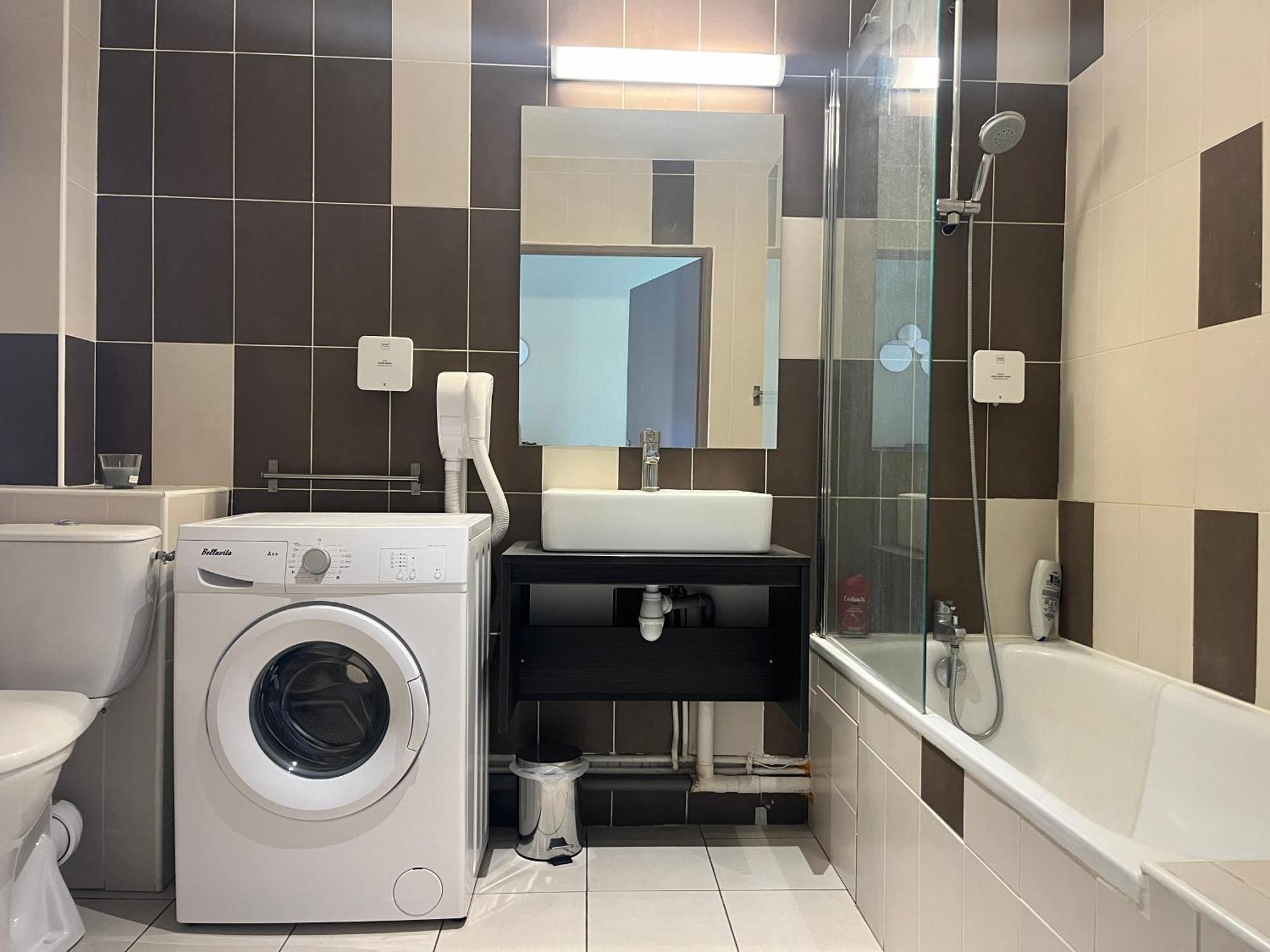 Entre Terre Et - 4 Personnes Apartment Arles